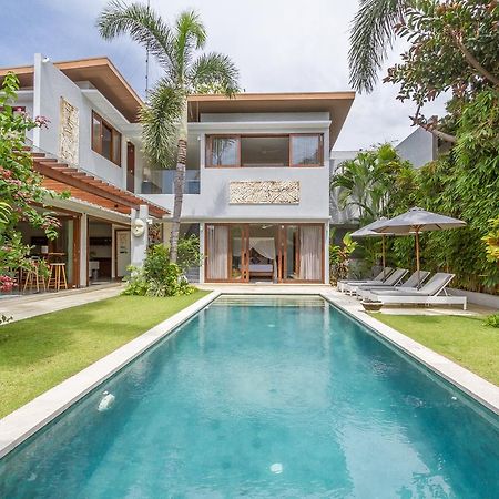 Villa Pierrot Seminyak Kültér fotó