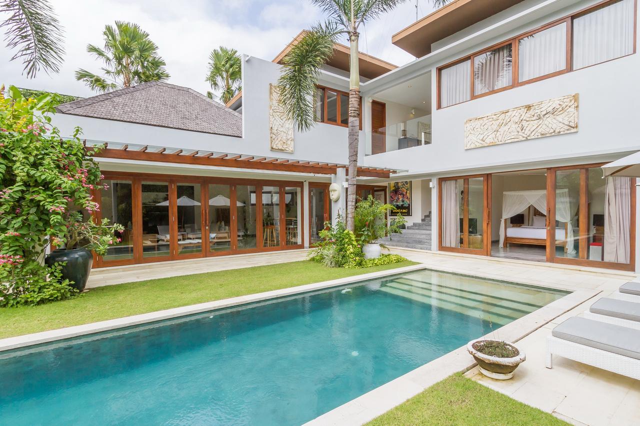 Villa Pierrot Seminyak Kültér fotó