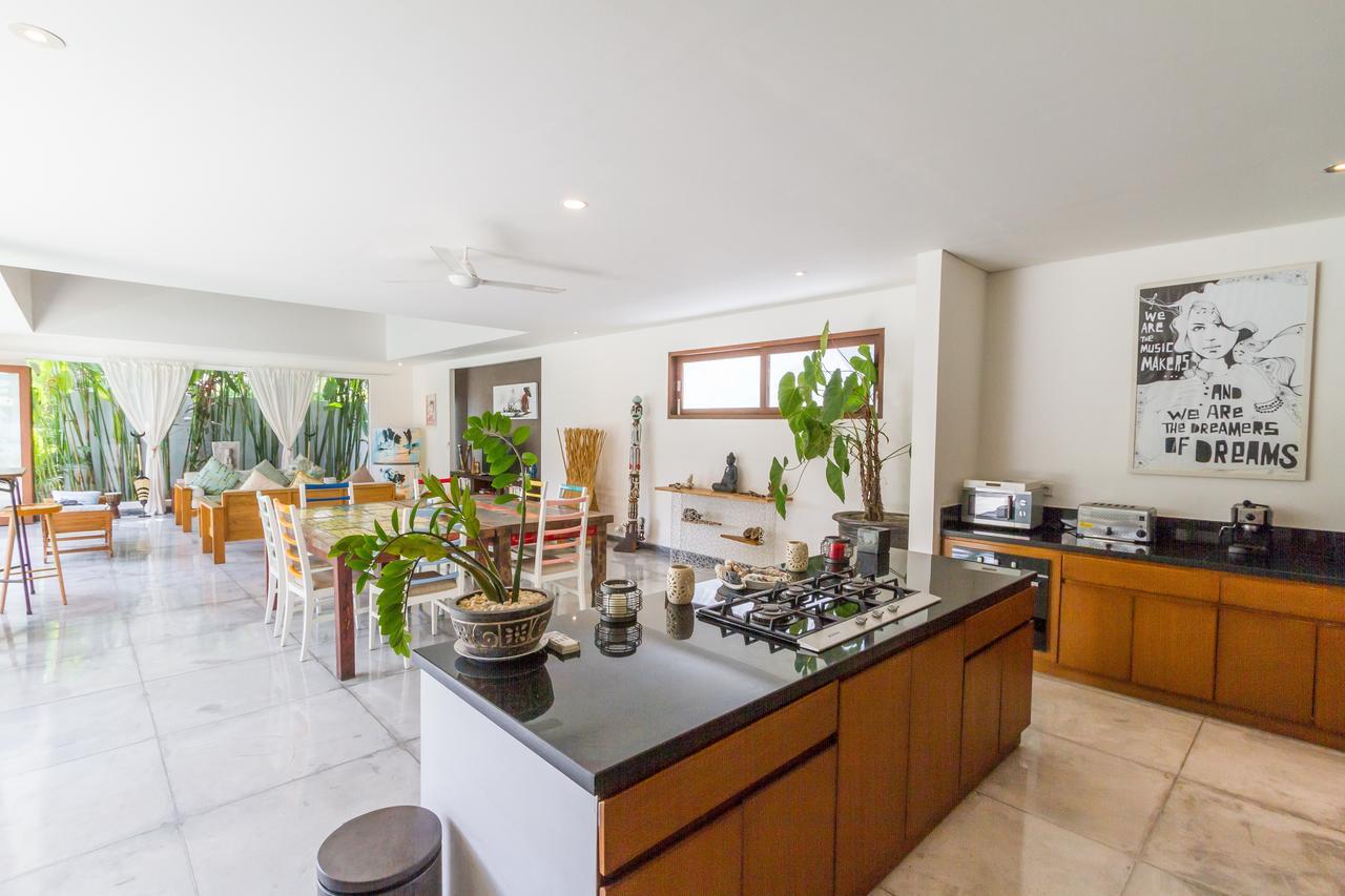 Villa Pierrot Seminyak Kültér fotó