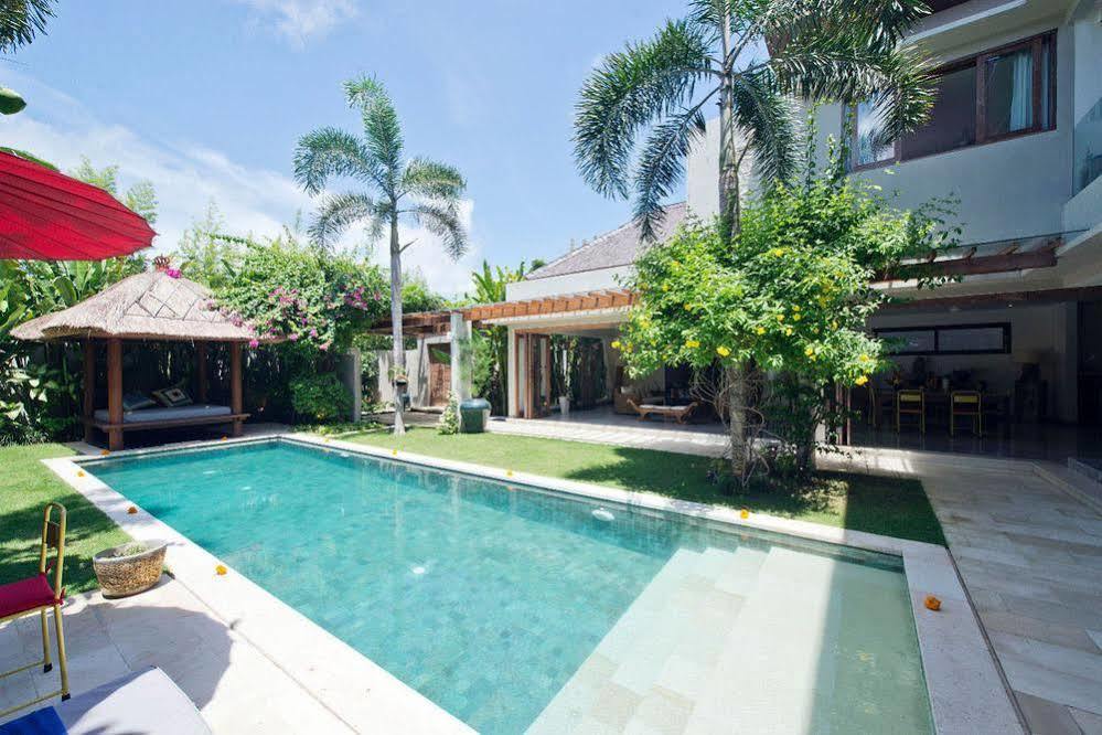 Villa Pierrot Seminyak Kültér fotó