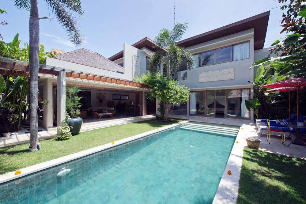 Villa Pierrot Seminyak Kültér fotó